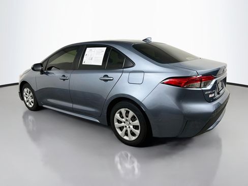 Used 2021 Toyota Corolla LE FWD image 8