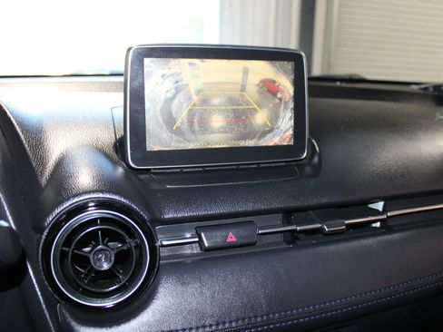 Used 2016 Scion iA FWD image 19