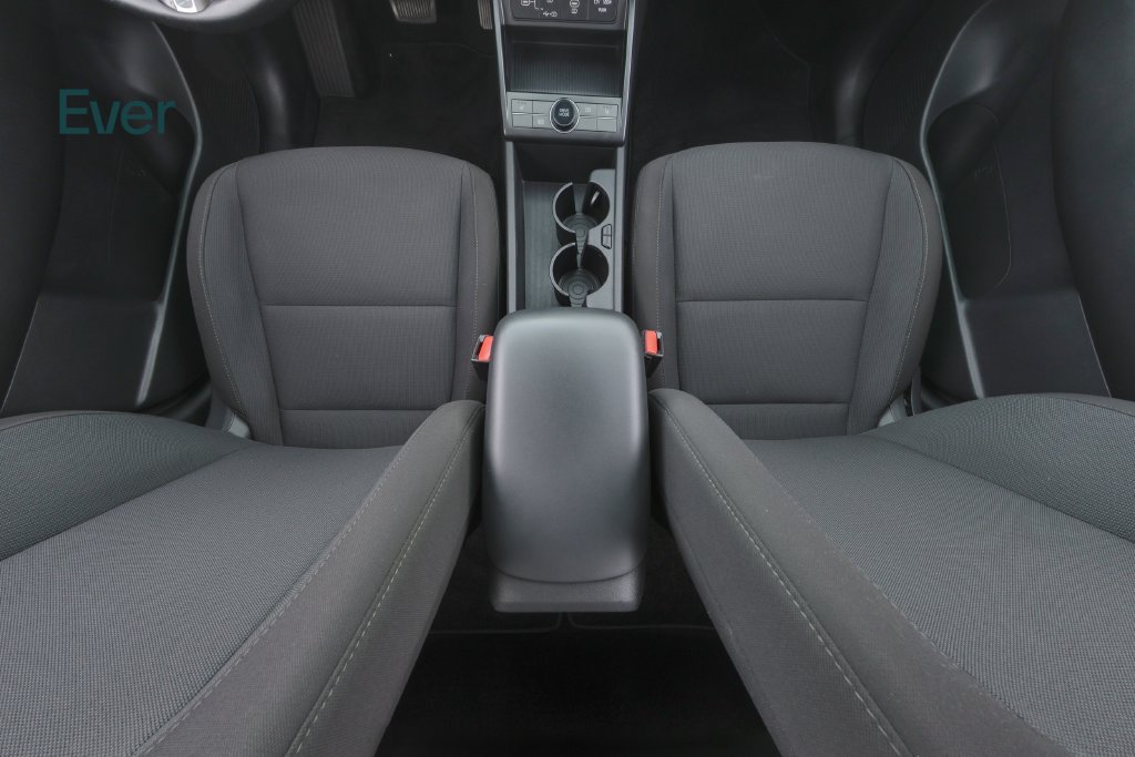 Used 2025 Hyundai Kona SEL FWD image 27
