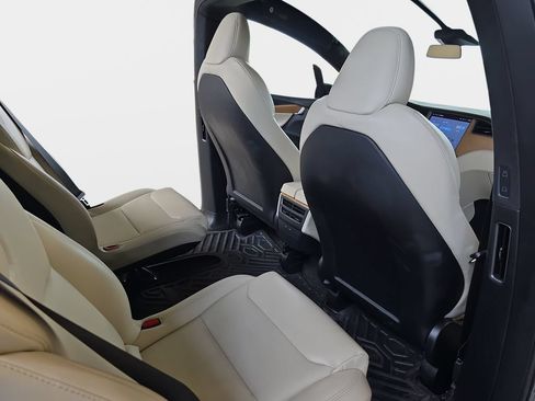 Used 2020 Tesla Model X Long Range AWD/4WD image 13