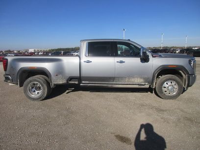 New 2026 GMC Sierra 3500 Denali w/ Denali Reserve Package