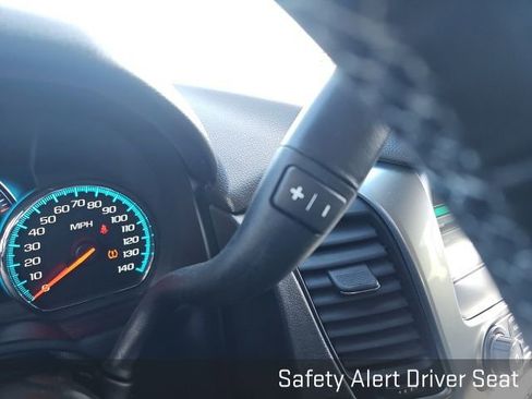 Used 2017 Chevrolet Suburban LT image 47