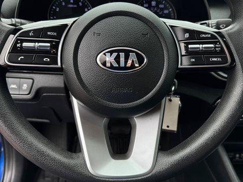 Used 2019 Kia Forte LXS FWD image 19