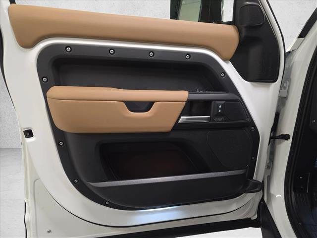 New 2026 Land Rover Defender 110 X-Dynamic SE AWD/4WD image 26