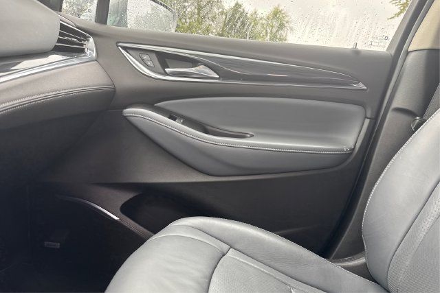 Used 2019 Buick Enclave Premium AWD/4WD image 20