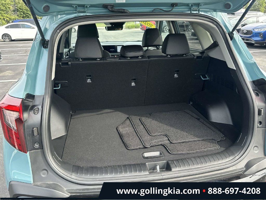 Certified 2026 Kia Seltos EX FWD image 8