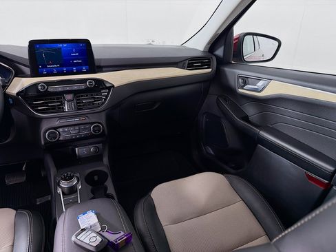 Used 2021 Ford Escape Titanium w/ Titanium Elite Package image 27