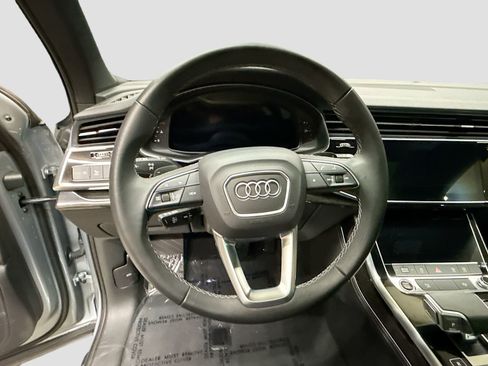 Used 2025 Audi Q7 3.0T Premium Plus AWD/4WD image 12