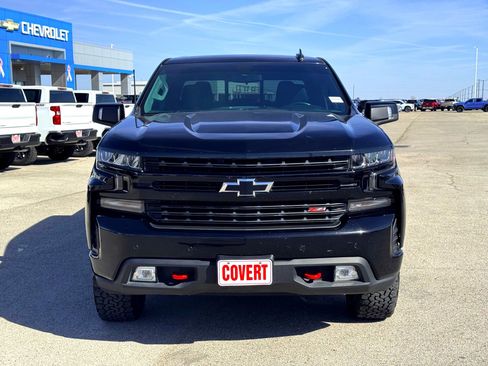 Used 2020 Chevrolet Silverado 1500 LT Trail Boss image 3