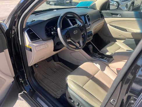 Used 2017 Hyundai Tucson Limited image 11