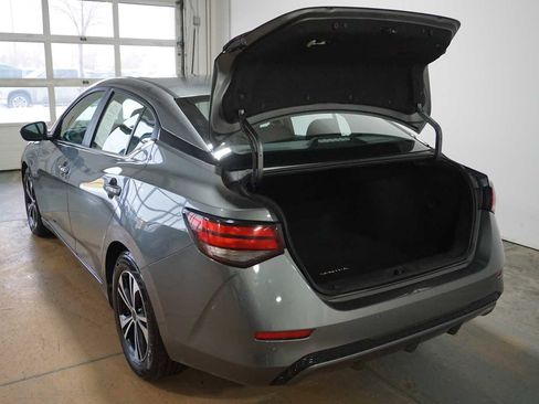 Used 2023 Nissan Sentra SV image 4