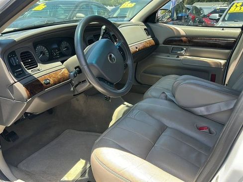 Used 2011 Mercury Grand Marquis LS RWD image 23