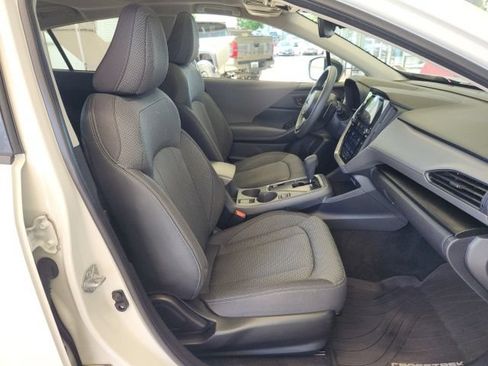 Used 2024 Subaru Crosstrek 2.0i Premium AWD/4WD image 24