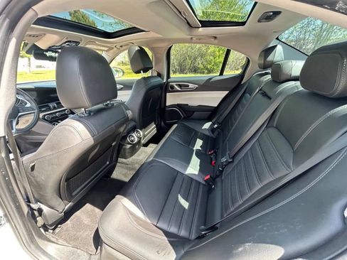 Used 2019 Alfa Romeo Giulia Ti Sport w/ Quick Order Package 22S Sport AWD/4WD image 13