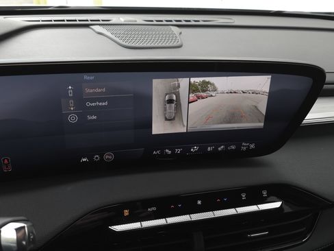 Used 2025 Buick Enclave Preferred image 20