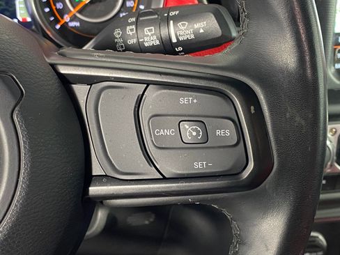 Used 2022 Jeep Wrangler Unlimited Sport w/ Sun And Sound Package image 26