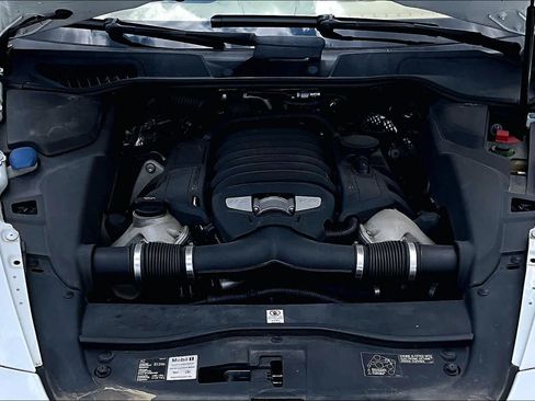 Used 2014 Porsche Cayenne S AWD/4WD image 32