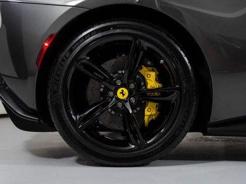 Used 2023 Ferrari 296 GTS RWD image 20