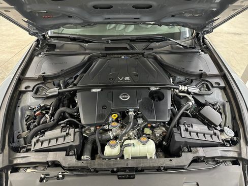 Used 2024 Nissan Z Performance w/ Floor Mat Package RWD image 31