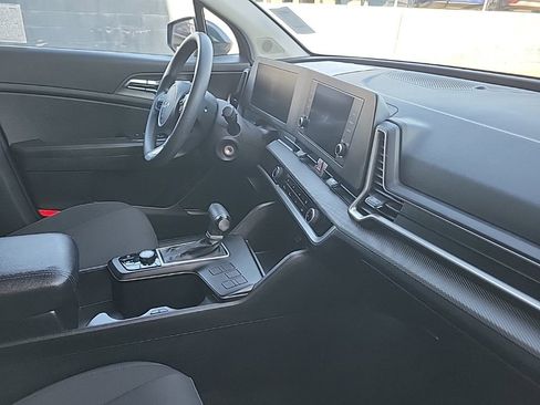 Used 2023 Kia Sportage LX FWD image 41