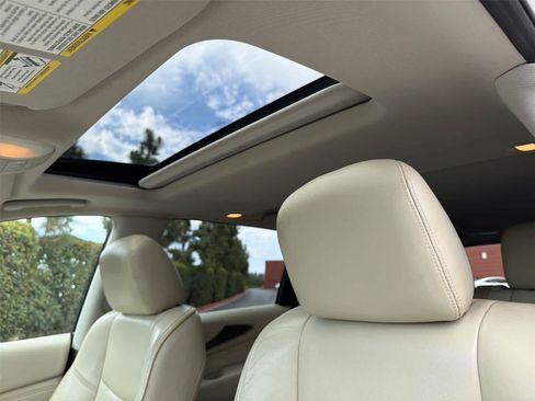 Used 2015 INFINITI QX60 Luxe w/ Premium Package AWD/4WD image 41