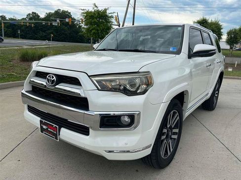 Used 2018 Toyota 4Runner Limited AWD/4WD image 4
