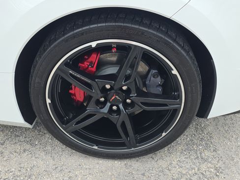 Used 2022 Chevrolet Corvette Stingray Coupe RWD image 13