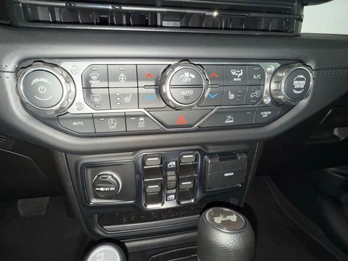 New 2026 Jeep Wrangler Sahara image 27