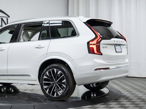 New 2026 Volvo XC90 B6 Ultra image 30