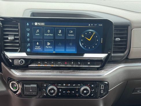 Used 2023 Chevrolet Silverado 1500 LTZ w/ LTZ Premium Package image 29