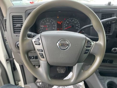 Used 2021 Nissan NV 2500 SV RWD image 14