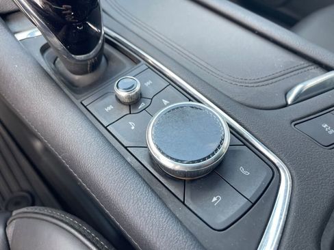 Used 2024 Cadillac XT6 Sport w/ Platinum Package image 15