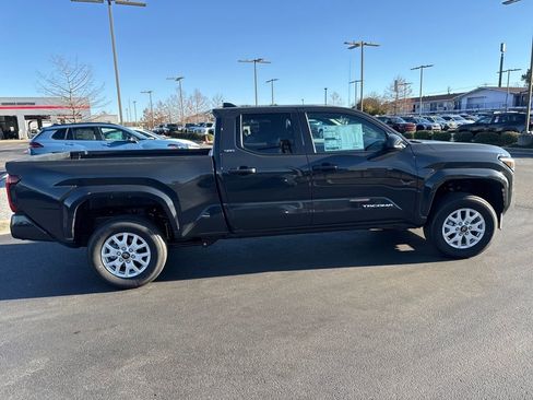New 2025 Toyota Tacoma SR5 image 6