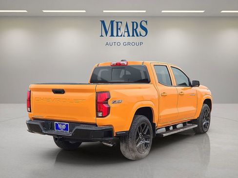 Used 2025 Chevrolet Colorado Z71 w/ Technology Package image 5