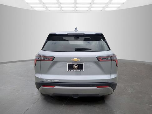 Used 2025 Chevrolet Equinox LT AWD/4WD image 6