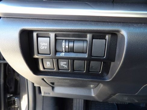 Used 2023 Subaru Impreza 2.0i Limited image 25