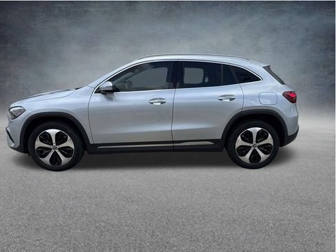 Used 2025 Mercedes-Benz GLA 250 image 5