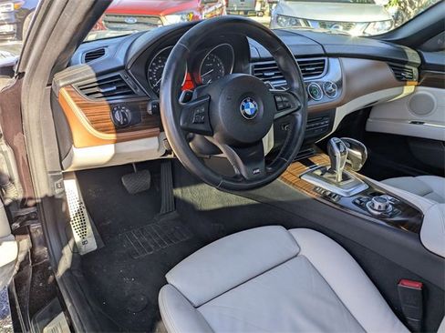 Used 2015 BMW Z4 sDrive28i image 11
