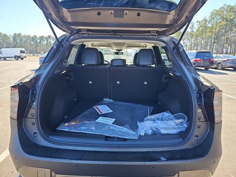 New 2026 Nissan Kicks SR w/ SR Premium Package FWD image 15