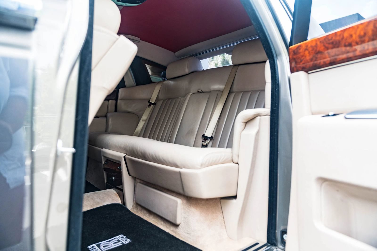 Used 2004 Rolls-Royce Phantom Sedan RWD image 32