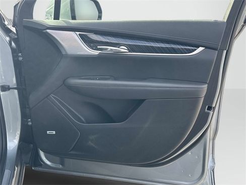 Certified 2023 Cadillac XT6 Premium Luxury image 23