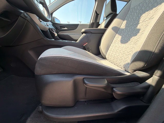 Used 2023 Chevrolet Equinox LS FWD image 36