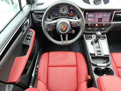 Used 2026 Porsche Macan S image 17
