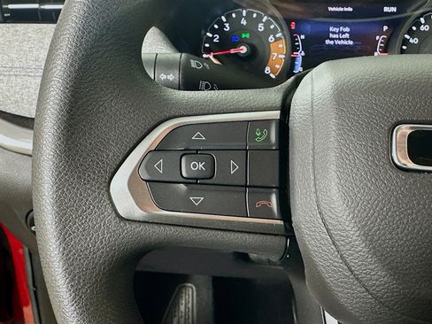 Certified 2025 Jeep Compass Sport image 12