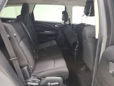 Used 2020 Dodge Journey SE FWD image 11