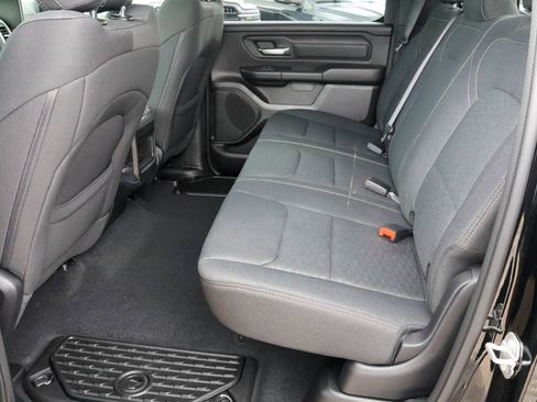 New 2026 RAM 1500 Express AWD/4WD image 40