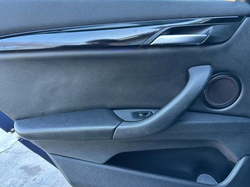 Used 2020 BMW X1 xDrive28i image 11