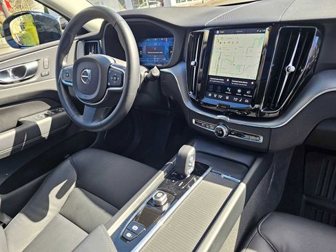 Certified 2025 Volvo XC60 T8 Core w/ Protection Package Premier AWD/4WD image 12