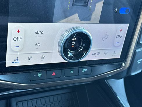 Certified 2025 Ford F150 Lightning Lariat AWD/4WD image 18
