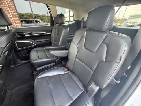Used 2024 Kia Telluride S AWD/4WD image 21